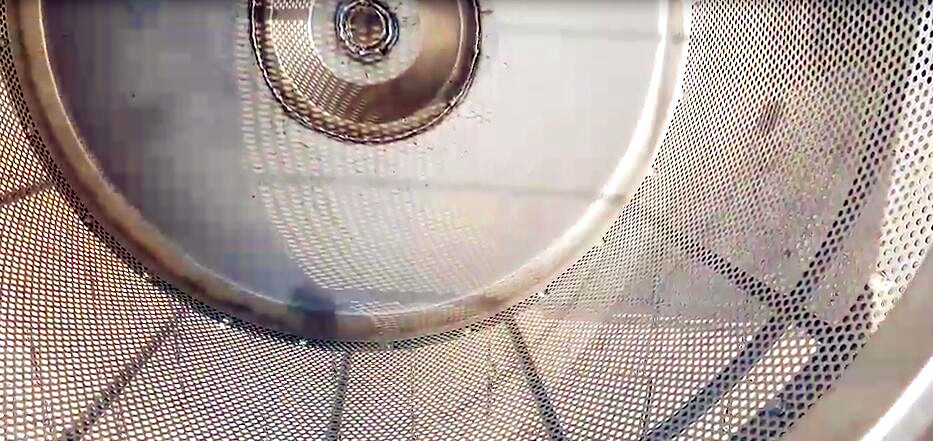 小型攪拌機(jī)種子清篩采用220v漏網(wǎng)攪拌機(jī)攪拌清篩滾筒內(nèi)展示--河北東圣吊索具制造有限公司--小型攪拌機(jī)|石材夾具|液壓堆高車(chē)|手動(dòng)叉車(chē) 小型攪拌機(jī)種子清篩采用220v漏網(wǎng)攪拌機(jī)攪拌清篩滾筒內(nèi)展示--河北東圣吊索具制造有限公司--小型攪拌機(jī)|石材夾具|液壓堆高車(chē)|手動(dòng)叉車(chē)