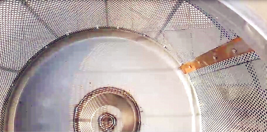 小型攪拌機(jī)種子清篩采用220v漏網(wǎng)攪拌機(jī)攪拌滾筒內(nèi)部細(xì)節(jié)圖展示--河北東圣吊索具制造有限公司--小型攪拌機(jī)|石材夾具|液壓堆高車(chē)|手動(dòng)叉車(chē) 小型攪拌機(jī)種子清篩采用220v漏網(wǎng)攪拌機(jī)攪拌滾筒內(nèi)部細(xì)節(jié)圖展示--河北東圣吊索具制造有限公司--小型攪拌機(jī)|石材夾具|液壓堆高車(chē)|手動(dòng)叉車(chē)